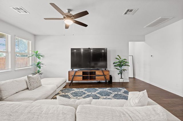 380 Capstone RD, Liberty Hill, TX 78642