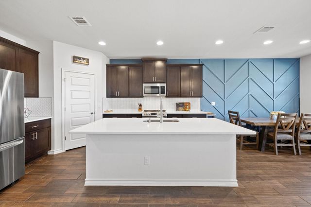 380 Capstone RD, Liberty Hill, TX 78642