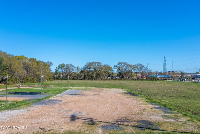 200 Blk Blk Ridge Road, Lafayette, LA 70506