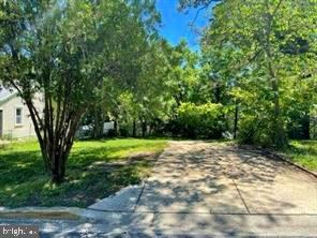6505 KANSAS LN, Takoma Park, MD 20912