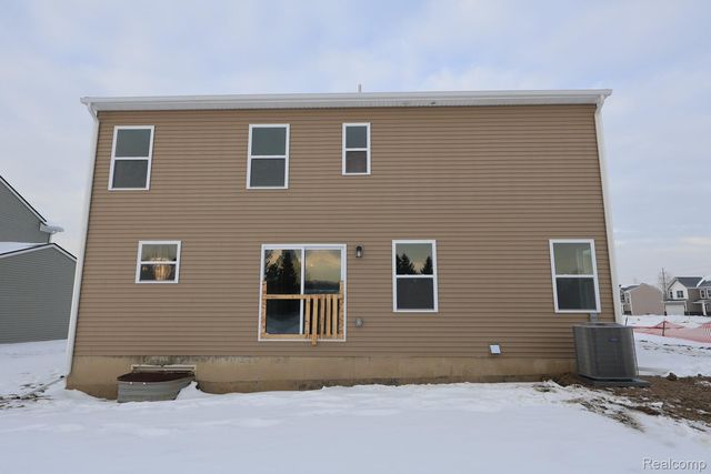 54854 Heron Circle, Chesterfield Township, MI 48047