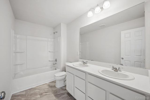 54854 Heron Circle, Chesterfield Township, MI 48047