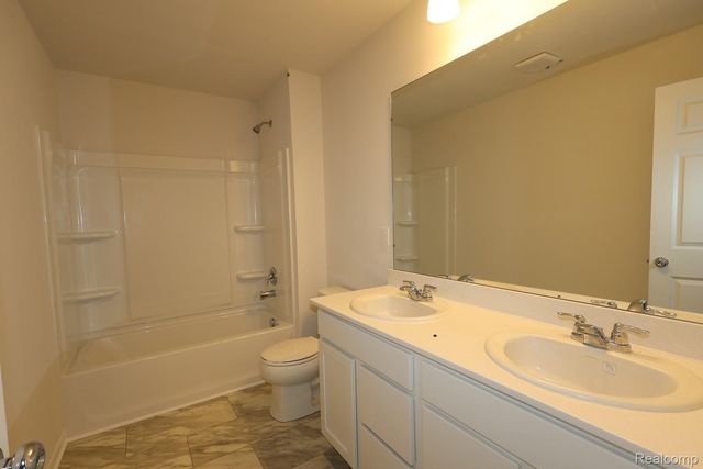 54854 Heron Circle, Chesterfield Township, MI 48047