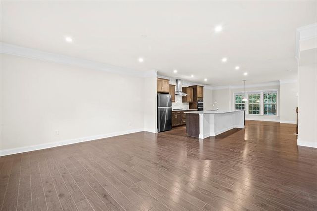 2166 Rock Creek Park, Decatur, GA 30033