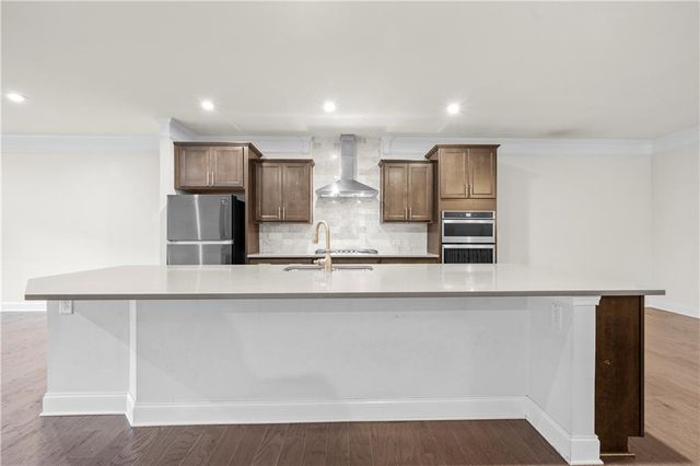 2166 Rock Creek Park, Decatur, GA 30033