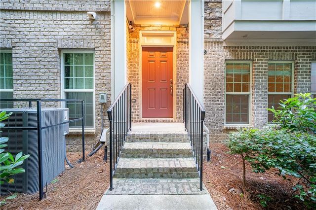 2166 Rock Creek Park, Decatur, GA 30033