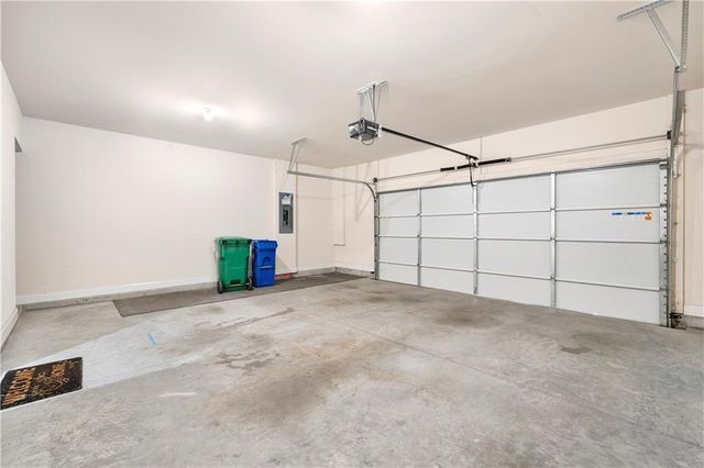 2166 Rock Creek Park, Decatur, GA 30033