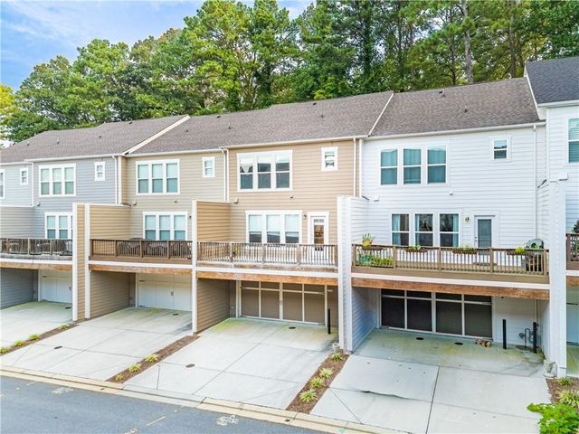 2166 Rock Creek Park, Decatur, GA 30033
