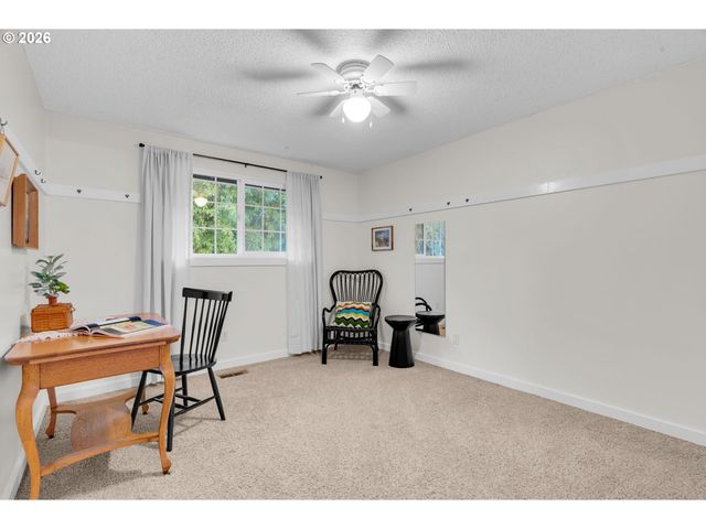 18370 FRANKLIN Way, Gladstone, OR 97027