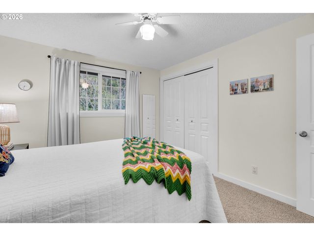 18370 FRANKLIN Way, Gladstone, OR 97027