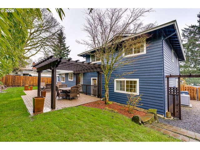 18370 FRANKLIN Way, Gladstone, OR 97027