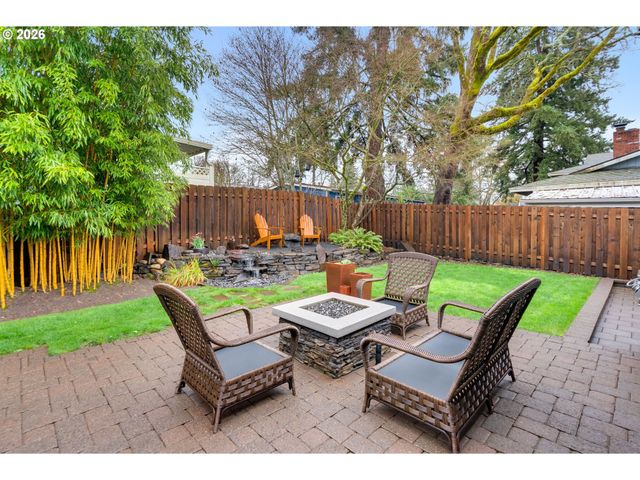 18370 FRANKLIN Way, Gladstone, OR 97027