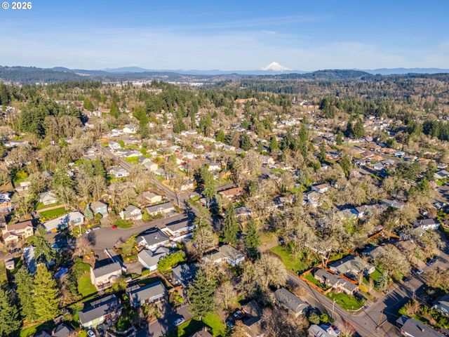 18370 FRANKLIN Way, Gladstone, OR 97027