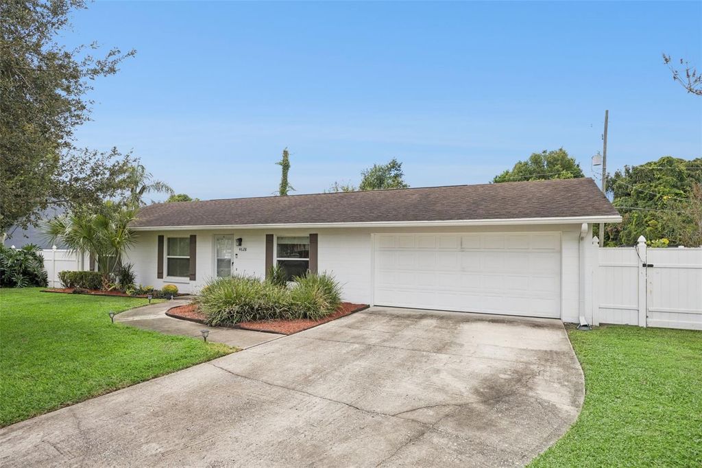 Image 2 of property listing at 4628 S SHORE ROAD, Orlando, FL 32839