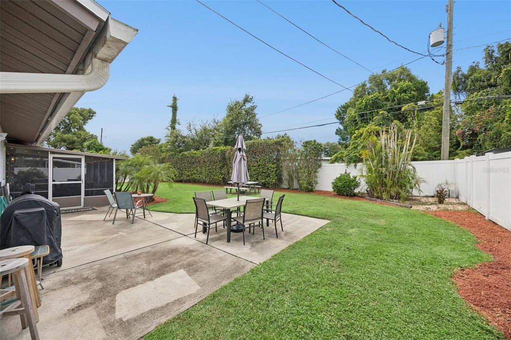 Image 38 of property listing at 4628 S SHORE ROAD, Orlando, FL 32839