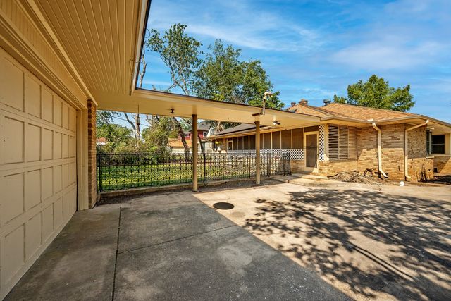 1114 W Walker Street, Denison, TX 75020