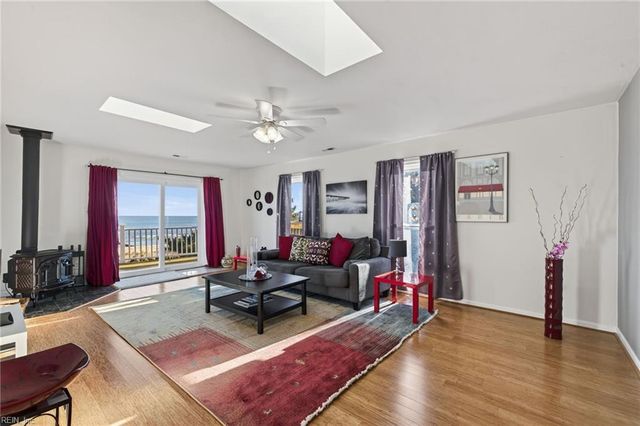 600 W Ocean View AVE C, Norfolk, VA 23503