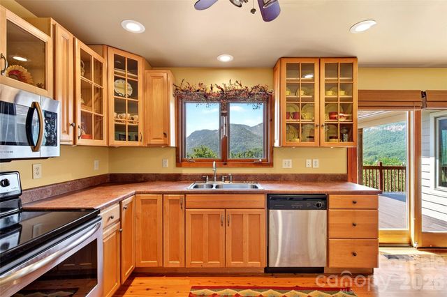 227 Sidney Lanier Drive, Lake Lure, NC 28746