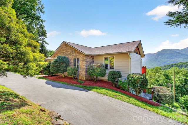 227 Sidney Lanier Drive, Lake Lure, NC 28746