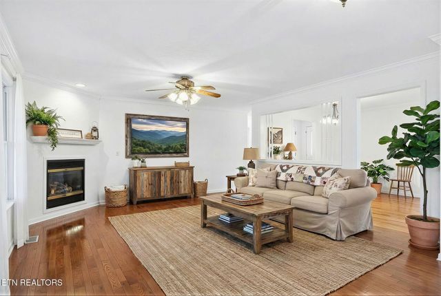 124 Peace Pipe Bnd, Crossville, TN 38572