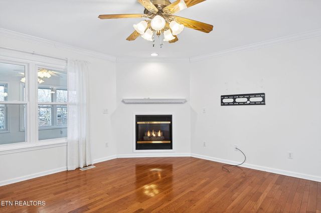 124 Peace Pipe Bnd, Crossville, TN 38572