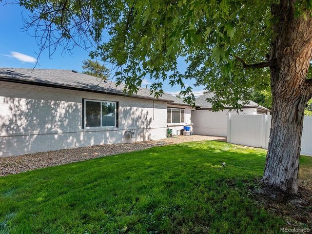 900 Troy St, Aurora, CO 80011