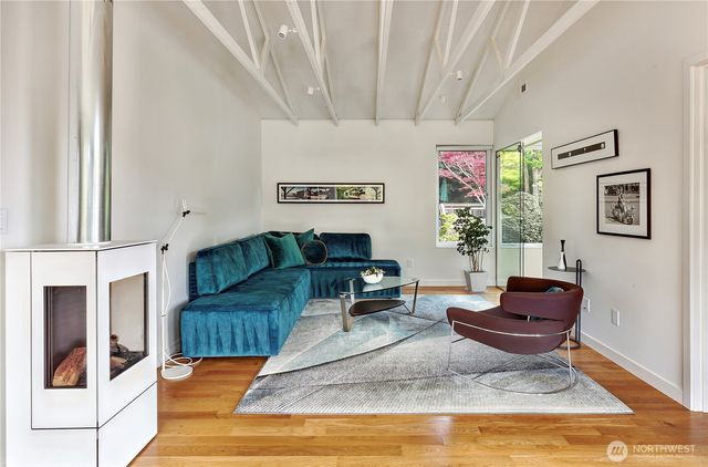 3203 E James Street, Seattle, WA 98122