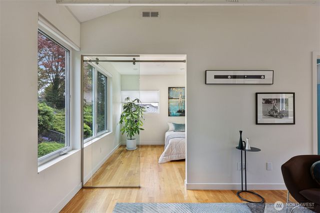 3203 E James Street, Seattle, WA 98122