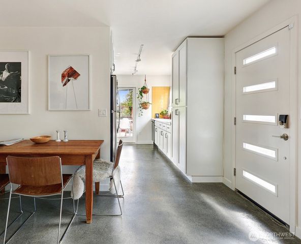3203 E James Street, Seattle, WA 98122