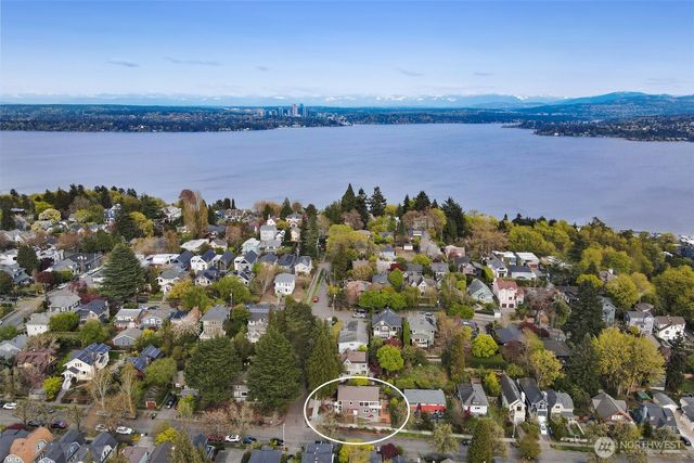 3203 E James Street, Seattle, WA 98122