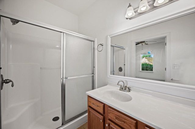 8614 S Stratford ROAD, Oak Creek, WI 53154