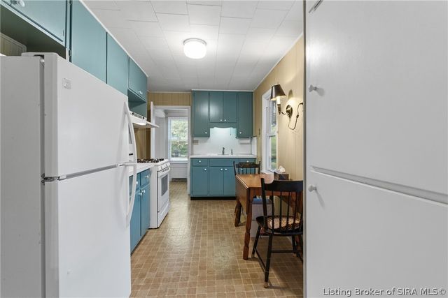 703 Brittany Lane, New Albany, IN 47150