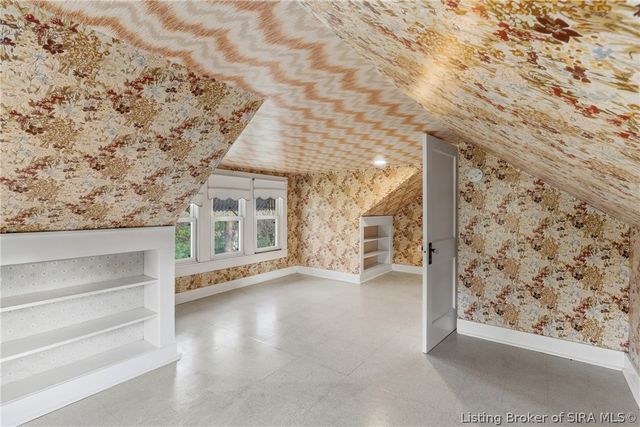 703 Brittany Lane, New Albany, IN 47150