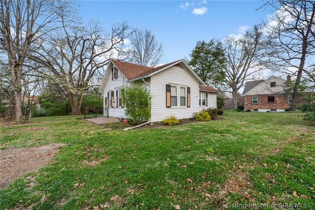 703 Brittany Lane, New Albany, IN 47150