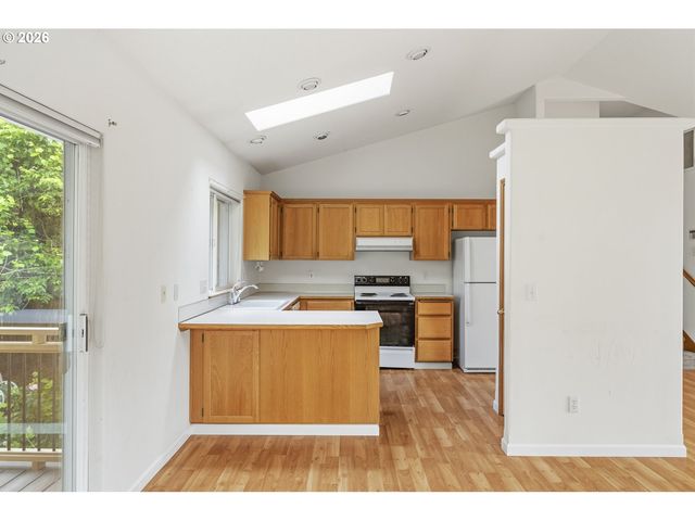 8539 Sw JOHN Ct, Tigard, OR 97223