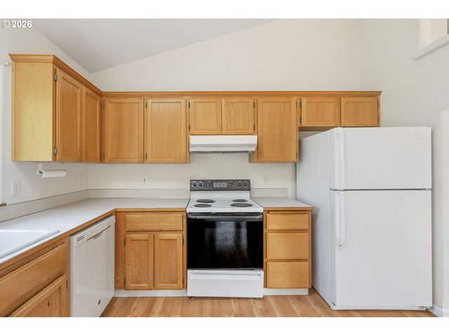 8539 Sw JOHN Ct, Tigard, OR 97223