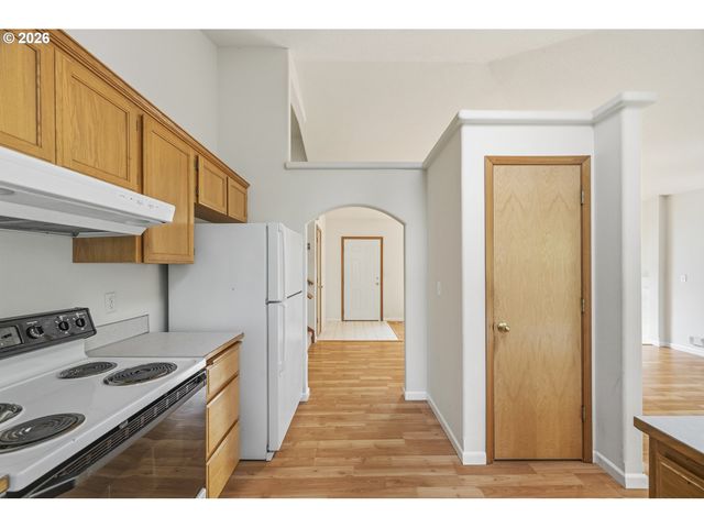 8539 Sw JOHN Ct, Tigard, OR 97223