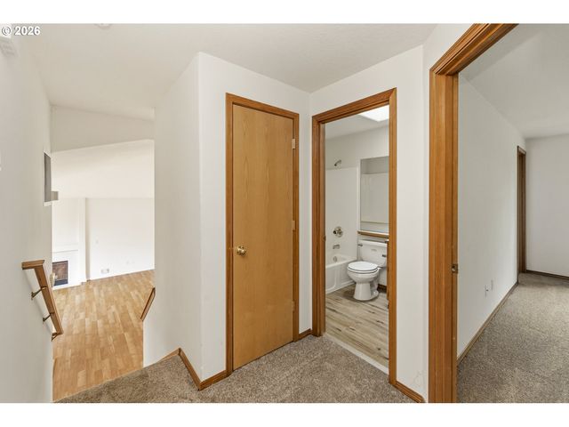 8539 Sw JOHN Ct, Tigard, OR 97223