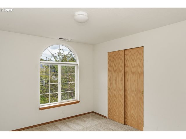 8539 Sw JOHN Ct, Tigard, OR 97223