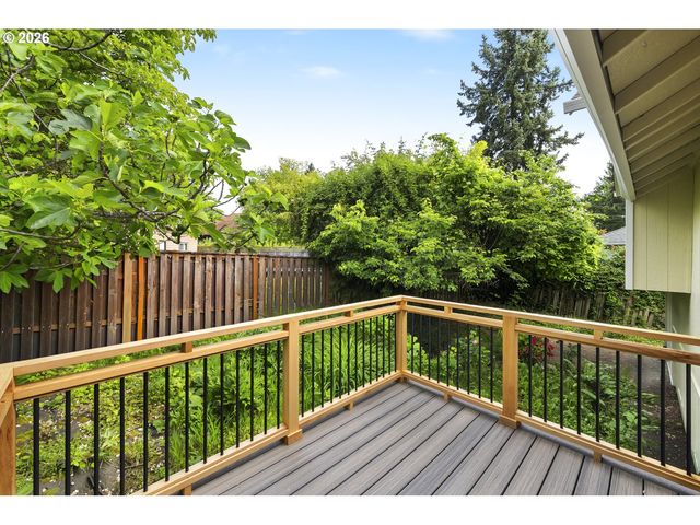 8539 Sw JOHN Ct, Tigard, OR 97223