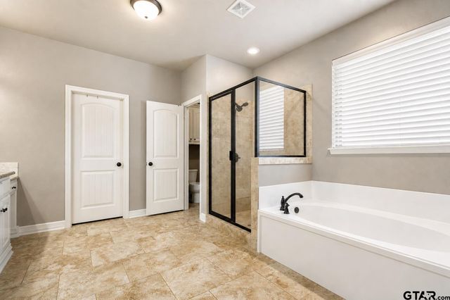 21311 Boone Dr, Bullard, TX 75757