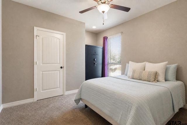 21311 Boone Dr, Bullard, TX 75757