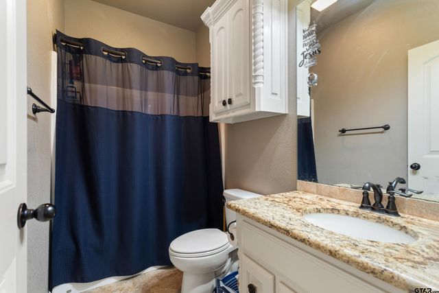 21311 Boone Dr, Bullard, TX 75757
