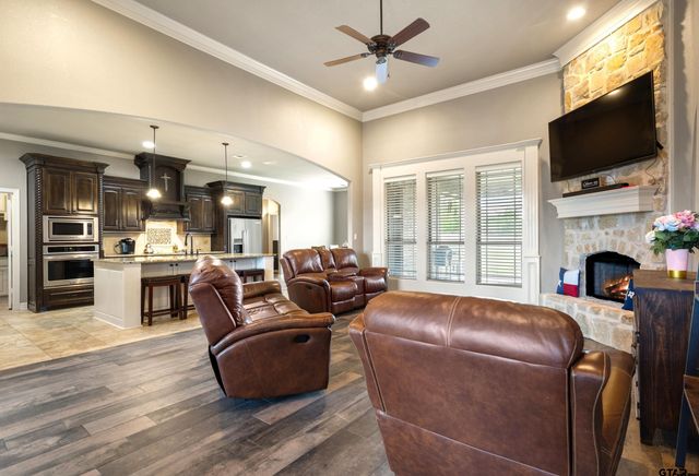 21311 Boone Dr, Bullard, TX 75757