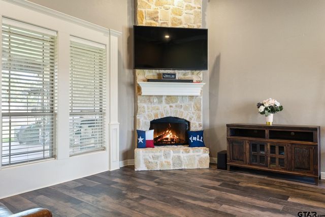 21311 Boone Dr, Bullard, TX 75757