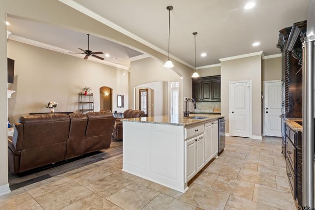 21311 Boone Dr, Bullard, TX 75757