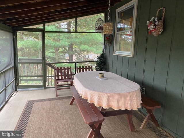 1503 WYNONAH DR, Auburn, PA 17922