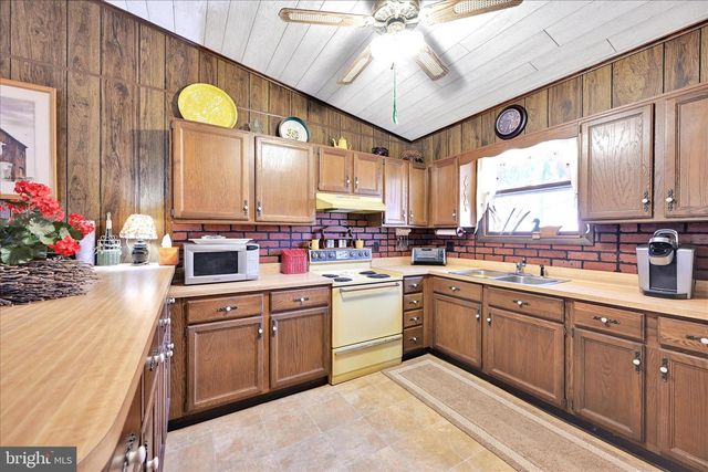 1503 WYNONAH DR, Auburn, PA 17922