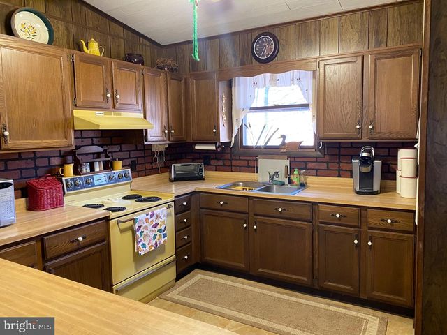 1503 WYNONAH DR, Auburn, PA 17922