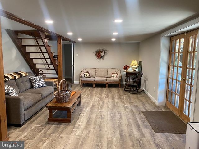 1503 WYNONAH DR, Auburn, PA 17922